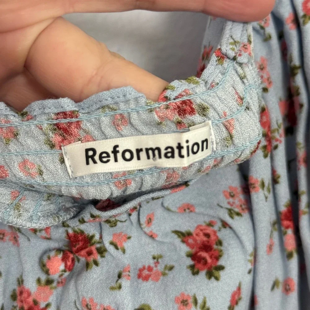 Reformation Bev Top in Petunia  Blue Floral Puff Sleeve Smocked Sweetheart - 8